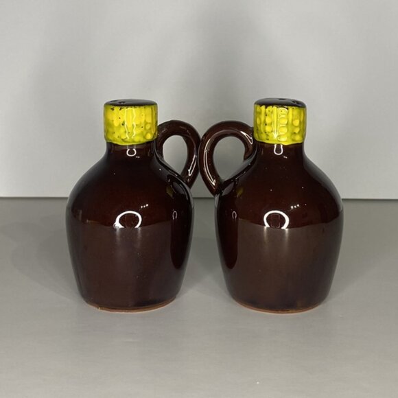 Little Brown Jug Salt & Pepper Shakers, Vintage - Picture 4 of 7